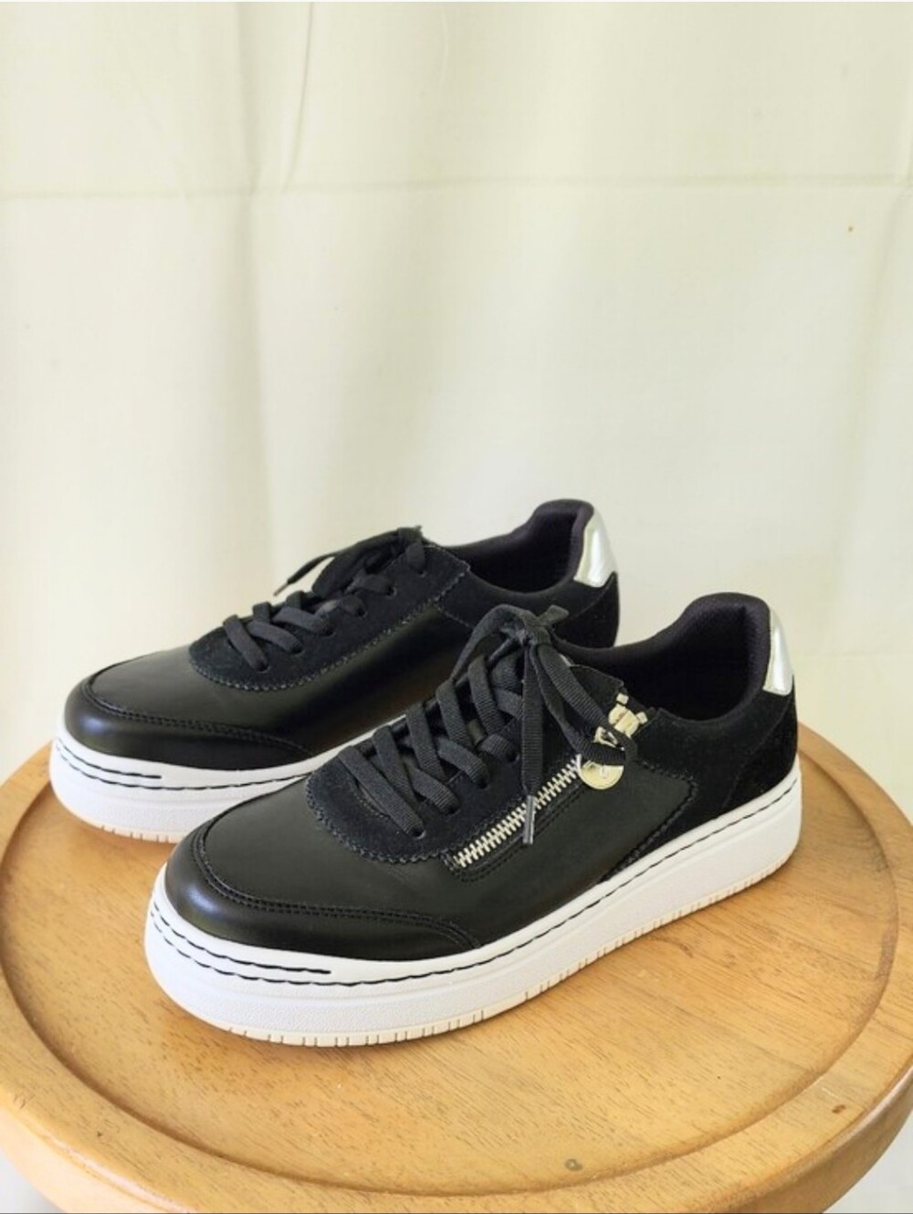 Alegria Black Sneakers